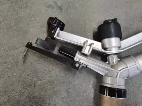 Long Shot Raingun Sprinkler Sistem irigasi Koneksi Tambang Batubara Ukuran: 2'